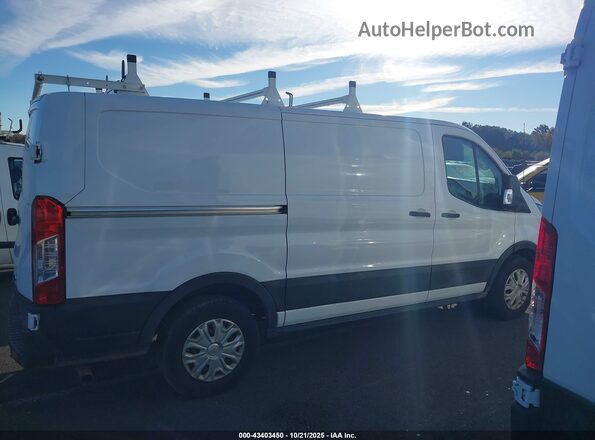 1FTYE1Y80LKB28672 2020 FORD TRANSIT-150 Белый Вид задней части салона