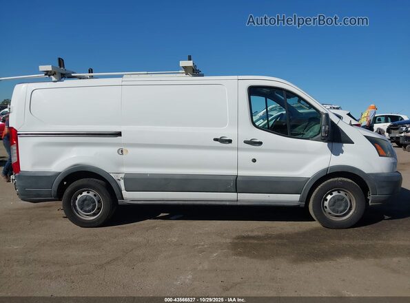 1FTYE1YM3GKA83505 2016 FORD TRANSIT-150 Белый Вид щитка приборов