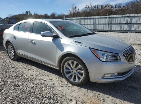1G4GA5G33GF155671 2016 BUICK LACROSSE Silver Delantero derecho