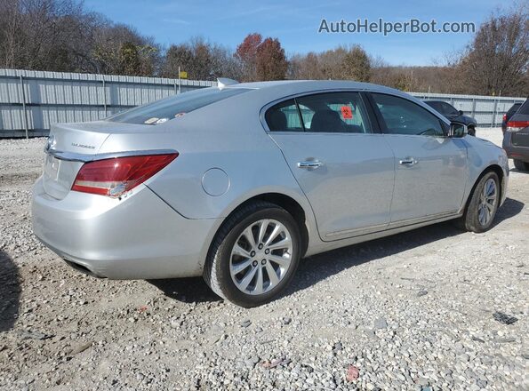 1G4GA5G33GF155671 2016 BUICK LACROSSE Silver Trasero derecho