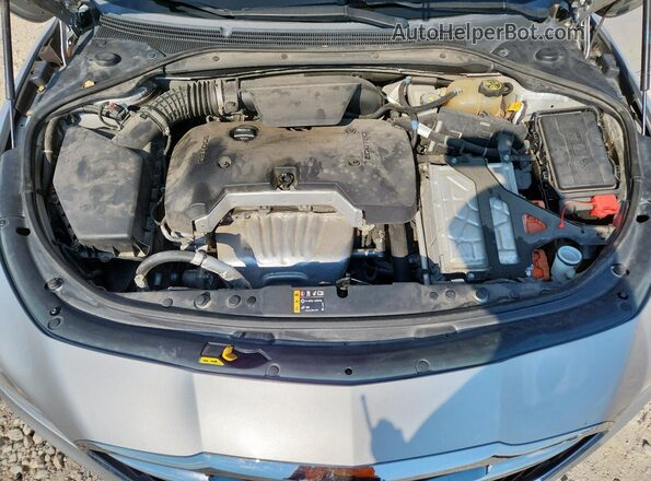 1G4ZP5SZXJU133060 2018 BUICK LACROSSE Серебряный Вид задней части салона