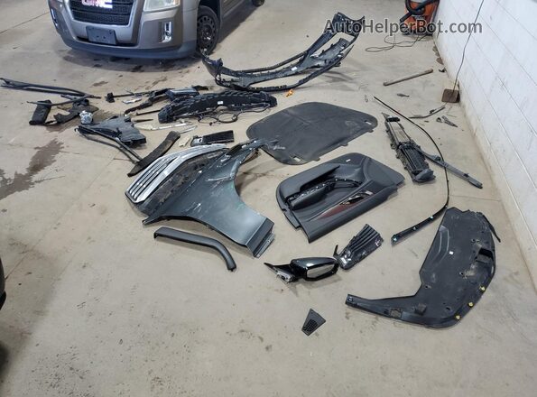 1G6AX5SS3J0116132 2018 CADILLAC CTS Silver Widok komory silnika