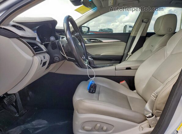 1G6AX5SX0H0156643 2017 CADILLAC CTS Синий Вид салона спереди