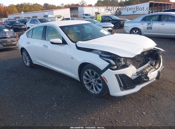 1G6DN5RW2R0122754 2024 CADILLAC CT5 White Przód prawy