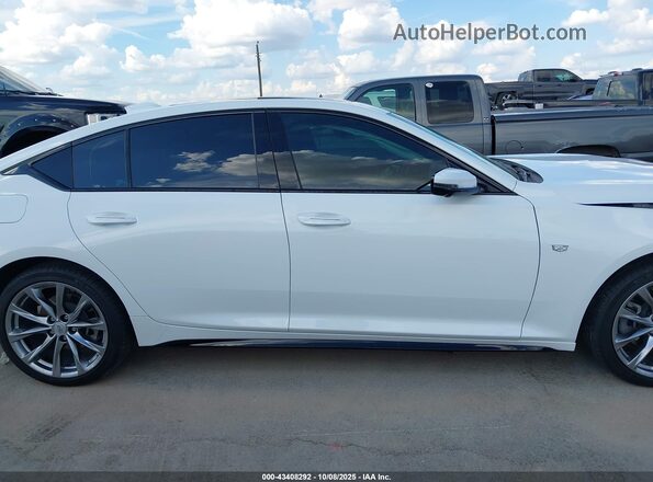 1G6DP5RKXS0110803 2025 CADILLAC CT5 Белый Вид задней части салона