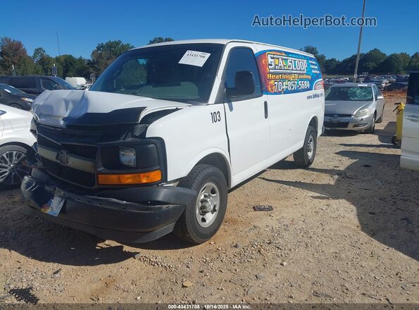 1GCWGAFG4H1204550 2017 CHEVROLET EXPRESS Белый Передняя левая четверть