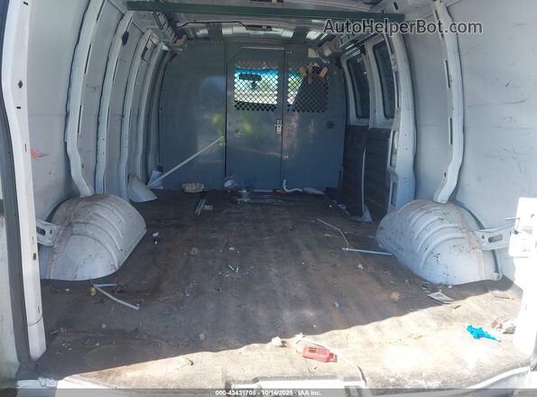 1GCWGAFG4H1204550 2017 CHEVROLET EXPRESS Белый Вид наклейки с VIN-кодом