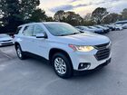 2021 Chevrolet Traverse Lt White vin: 1GNERGKWXMJ233252