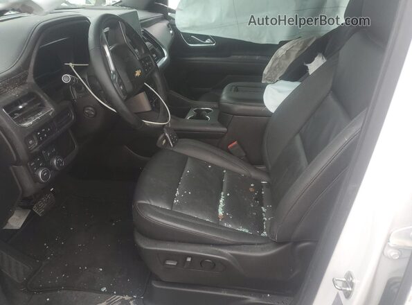 1GNSKCKD3PR332130 2023 CHEVROLET SUBURBAN Белый Вид салона спереди