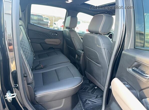 1GTP6FEK6R1295722 2024 GMC CANYON Черный Вид салона спереди