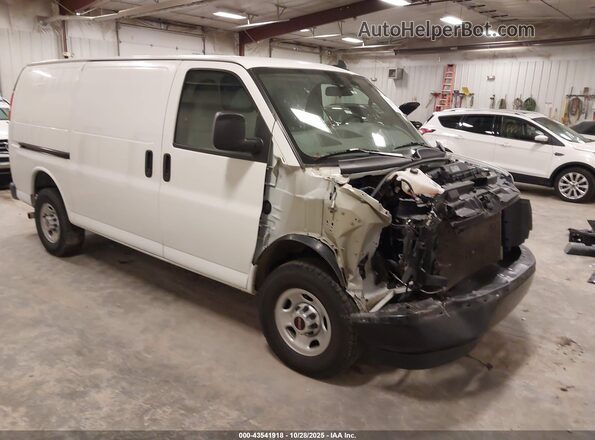 1GTW7AFP3P1192325 2023 GMC SAVANA CARGO Белый Передняя правая четверть
