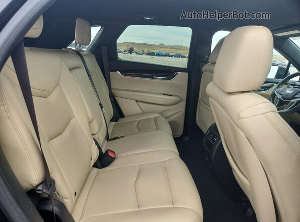 1GYKNARS6JZ124429 2018 CADILLAC XT5 Black Widok tylnych siedzeń