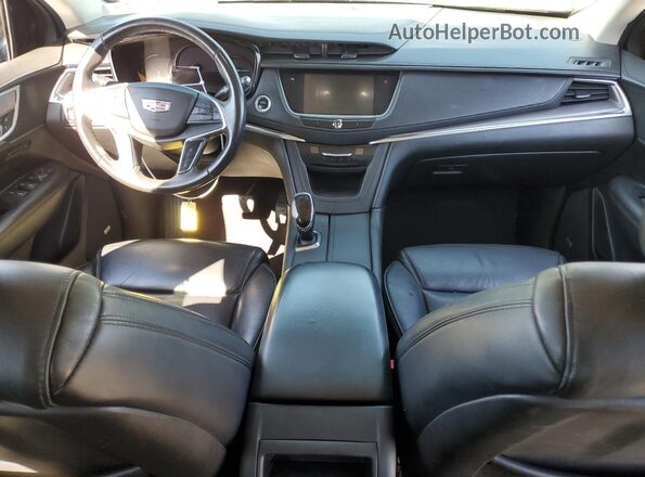 1GYKNCRS0JZ102423 2018 CADILLAC XT5 Черный Вид панели приборов