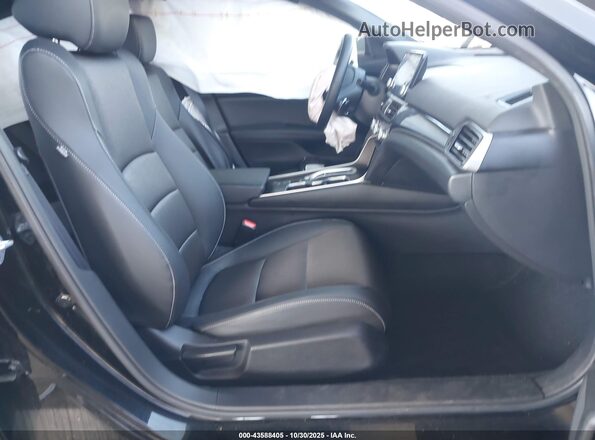 1HGCV3F24NA016925 2022 HONDA ACCORD HYBRID Черный Вид салона спереди