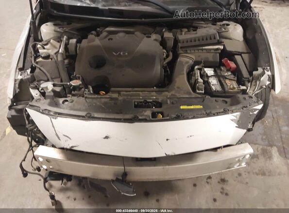 1N4AA6AP2JC395479 2018 NISSAN MAXIMA Silver უკანა ხედი