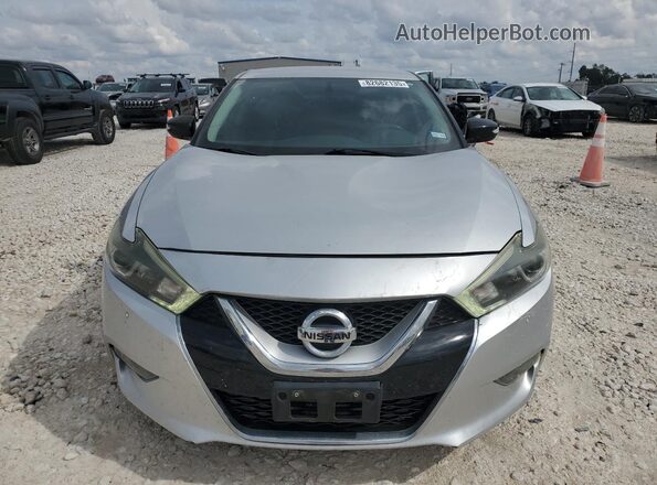 1N4AA6AP6JC380418 2018 NISSAN MAXIMA Серебряный Вид спереди