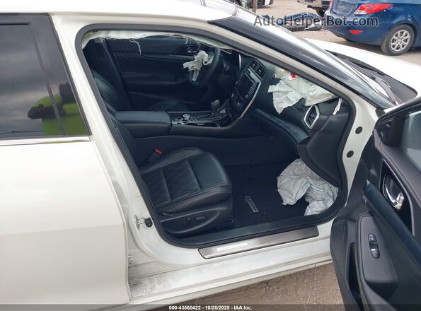 1N4AA6FV3PC503012 2023 NISSAN MAXIMA PLATINUM Белый Вид салона спереди