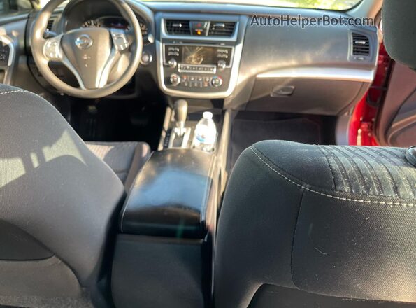 1N4AL3AP5GC135322 2016 NISSAN ALTIMA Red Rear seats view