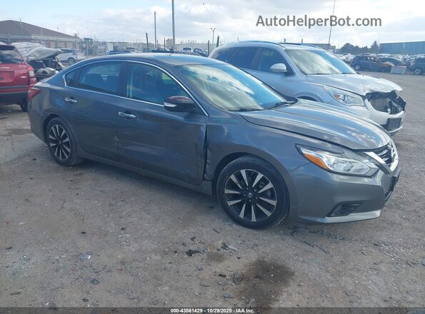 1N4AL3AP7JC156180 2018 NISSAN ALTIMA Серый Передняя правая четверть