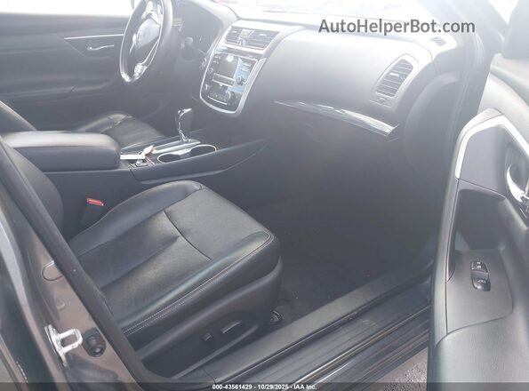 1N4AL3AP7JC156180 2018 NISSAN ALTIMA Серый Вид салона спереди