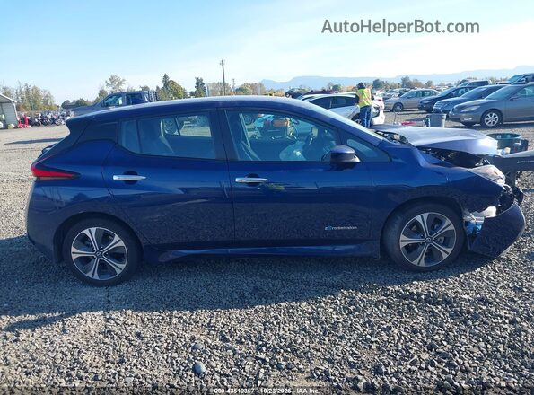 1N4AZ1CPXJC303365 2018 NISSAN LEAF Blue Vista interior trasera