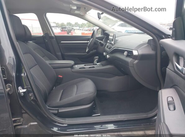 1N4BL4DV2NN408335 2022 NISSAN ALTIMA Черный Вид салона спереди