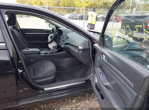 1N4BL4DV4LC228475 2020 NISSAN ALTIMA Черный Вид салона спереди