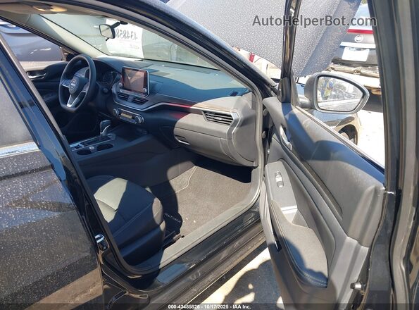 1N4BL4DW1SN390480 2025 NISSAN ALTIMA Black Widok wnętrza z przodu