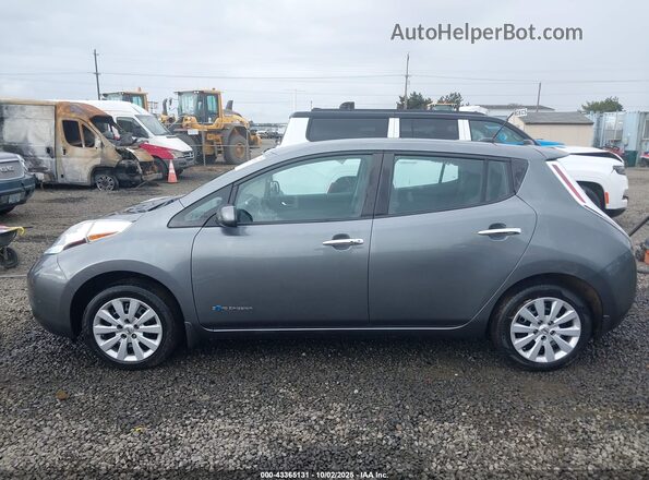 1N4BZ0CP0HC303755 2017 NISSAN LEAF Серебряный Вид задней части салона