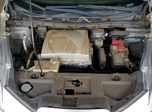 1N4BZ0CP0HC305795 2017 NISSAN LEAF Silver Rear interior view
