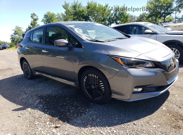 1N4CZ1CVXSC558400 2025 NISSAN LEAF Gray Delantero derecho