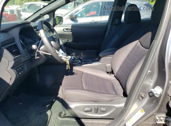 1N4CZ1CVXSC558400 2025 NISSAN LEAF Gray Vista interior delantera