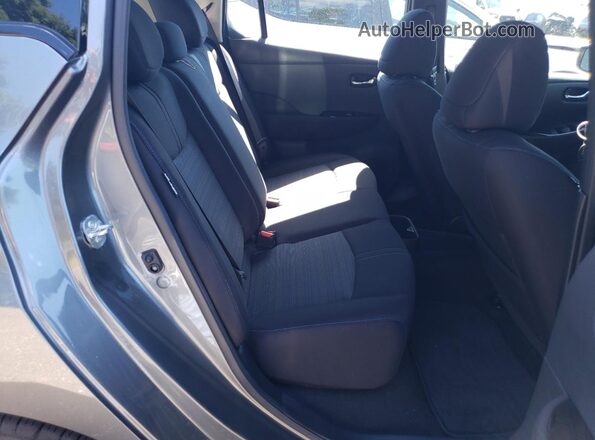 1N4CZ1CVXSC558400 2025 NISSAN LEAF Gray Vista de los asientos traseros