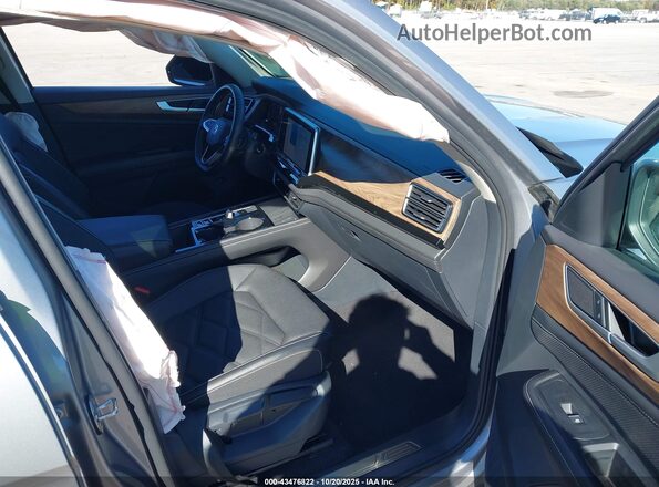 1V2HR2CA0SC508767 2025 VOLKSWAGEN ATLAS Серебряный Вид салона спереди