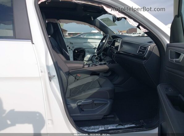1V2JE2CA6SC230616 2025 VOLKSWAGEN ATLAS Белый Вид салона спереди