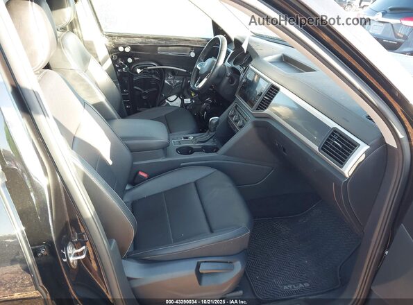 1V2PR2CA3MC546380 2021 VOLKSWAGEN ATLAS Черный Вид салона спереди