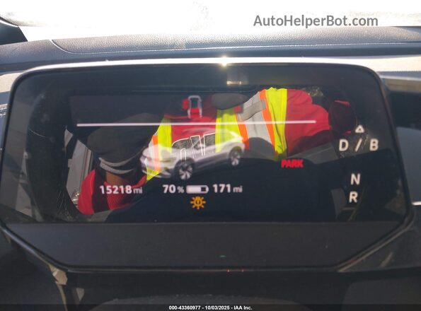 1V2WNPE85PC048801 2023 VOLKSWAGEN ID.4 Gray 