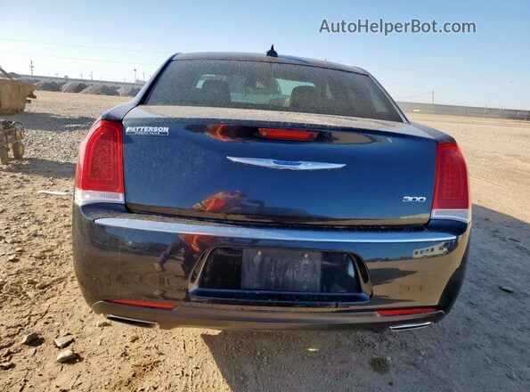 2C3CCAAG2JH342377 2018 CHRYSLER 300 Blue Rear view