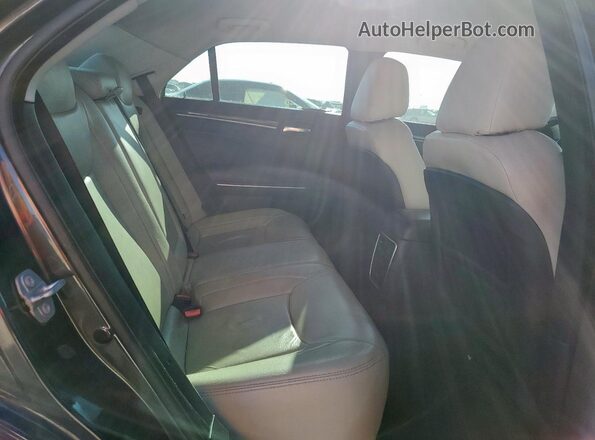 2C3CCAAG2JH342377 2018 CHRYSLER 300 Blue Rear seats view