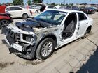 2020 Chrysler 300 Touring White vin: 2C3CCAAG2LH239205