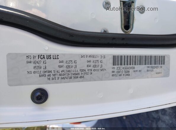 2C3CCAKG6GH234500 2016 CHRYSLER 300 Белый Вид подкапотного пространства