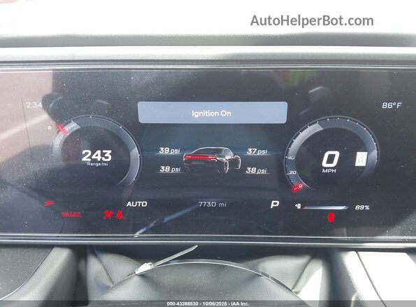 2C3CDBCK2SR560254 2025 DODGE CHARGER Красный Вид задних сидений