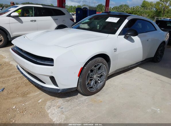 2C3CDBCK7RR208796 2024 DODGE CHARGER Белый Передняя левая четверть