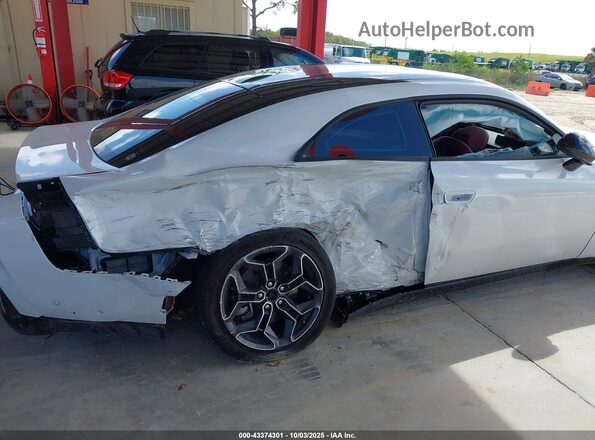 2C3CDBCK7RR208796 2024 DODGE CHARGER Белый Вид спереди