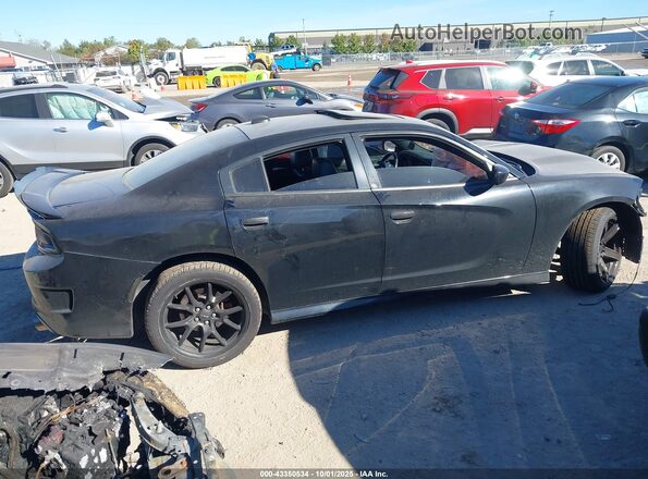 2C3CDXCT5HH649157 2017 DODGE CHARGER Black Widok wnętrza z tyłu