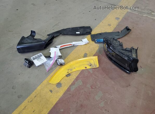 2C3CDXHG0PH519247 2023 DODGE CHARGER Белый Вид подкапотного пространства