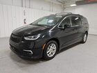2022 Chrysler Pacifica Touring L Black vin: 2C4RC1BG6NR114631