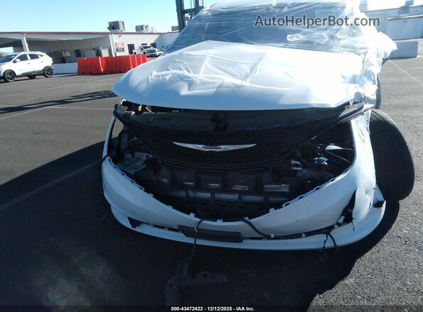 2C4RC1CG3NR160139 2022 CHRYSLER VOYAGER Белый Вид панели приборов