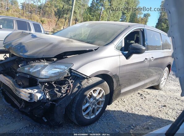 2C4RC1CG7PR530107 2023 CHRYSLER VOYAGER Gray Widok wnętrza 360 stopni