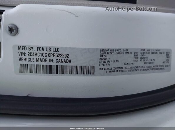 2C4RC1CGXPR522292 2023 CHRYSLER VOYAGER Белый Вид подкапотного пространства